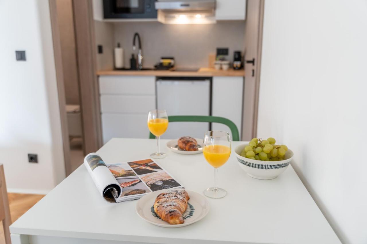 New! D31 Studio W2 Bikes, Sunny Terrace & Parking Rovinj Eksteriør billede